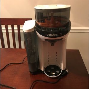 BabyBrezza baby formula mixer